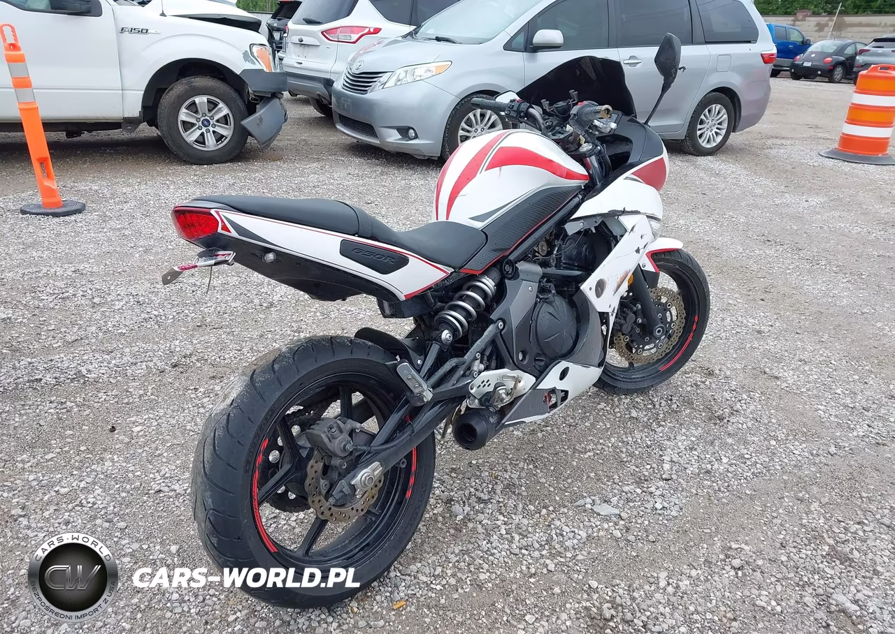 2011 Kawasaki Ex650 C VIN:JKAEXEC11BDA71882 - 4