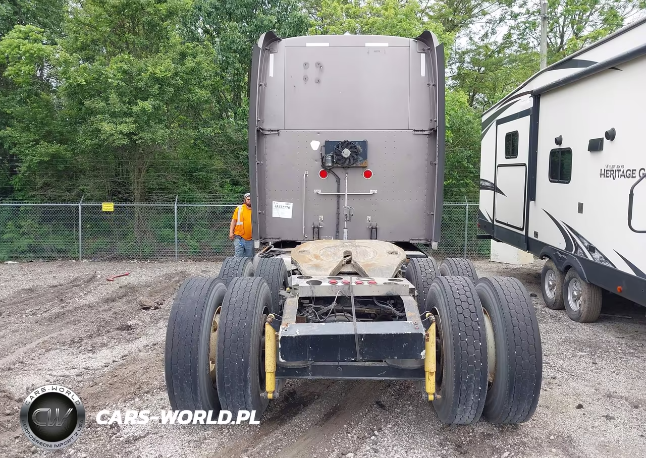 2009 Peterbilt 387 VIN:1XP7DB9X19D777984 - 15