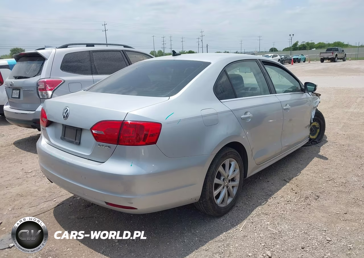 2013 Volkswagen Jetta 2.5L Se VIN:3VWDX7AJ5DM372222 - 4