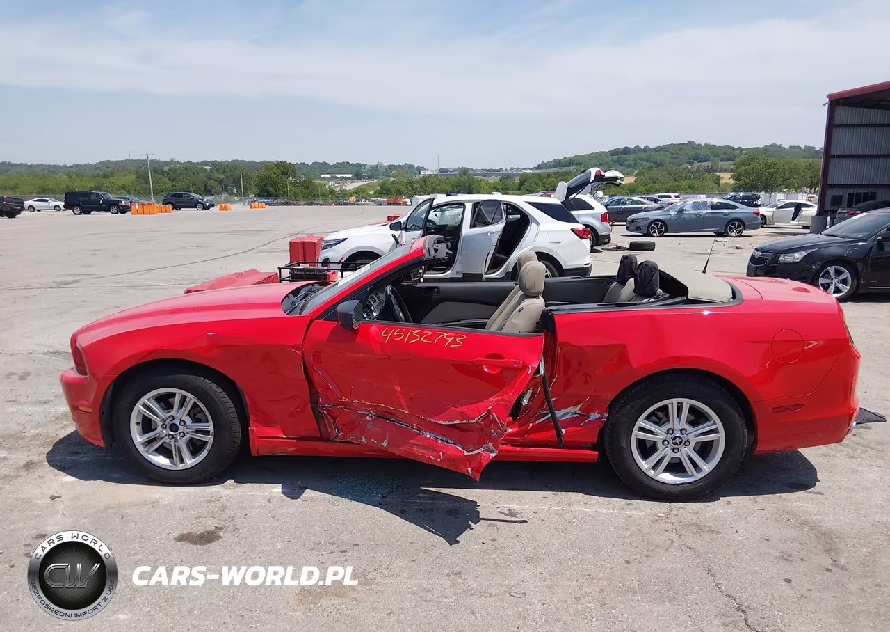 2014 Ford Mustang V6 VIN:1ZVBP8EM3E5322752 - 14