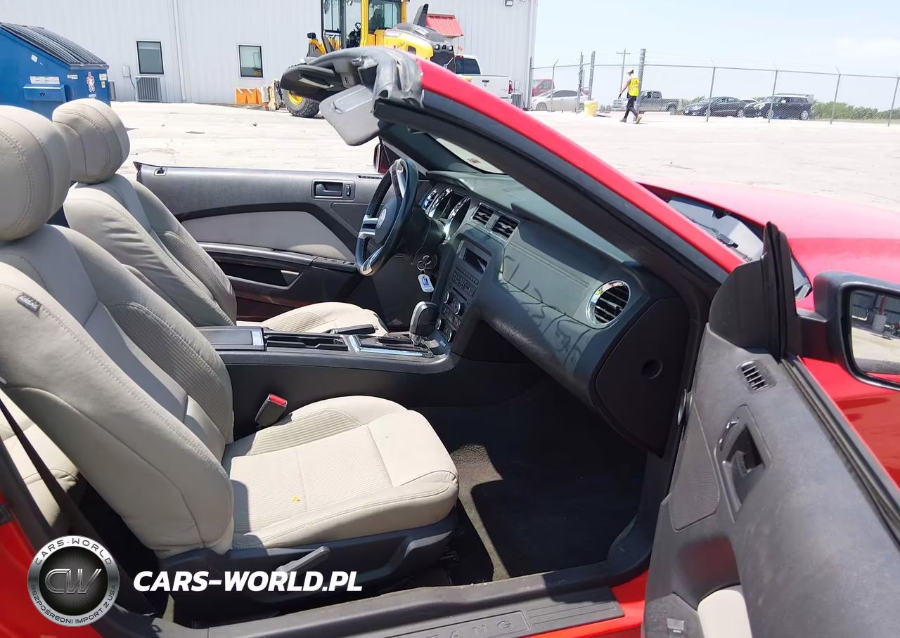 2014 Ford Mustang V6 VIN:1ZVBP8EM3E5322752 - 5