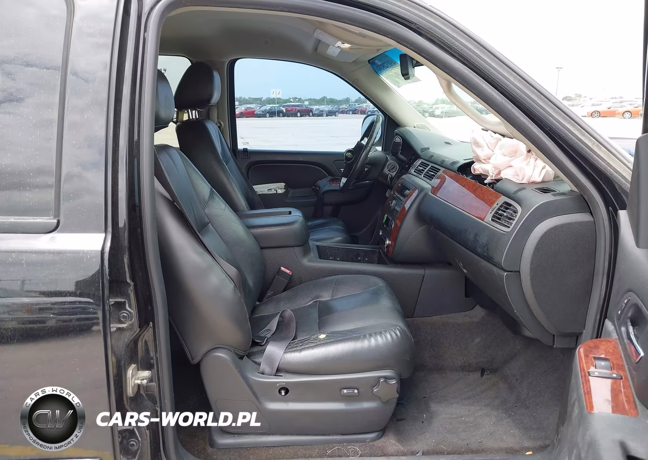 2014 Chevrolet Tahoe Lt VIN:1GNSCBE0XER186032 - 5