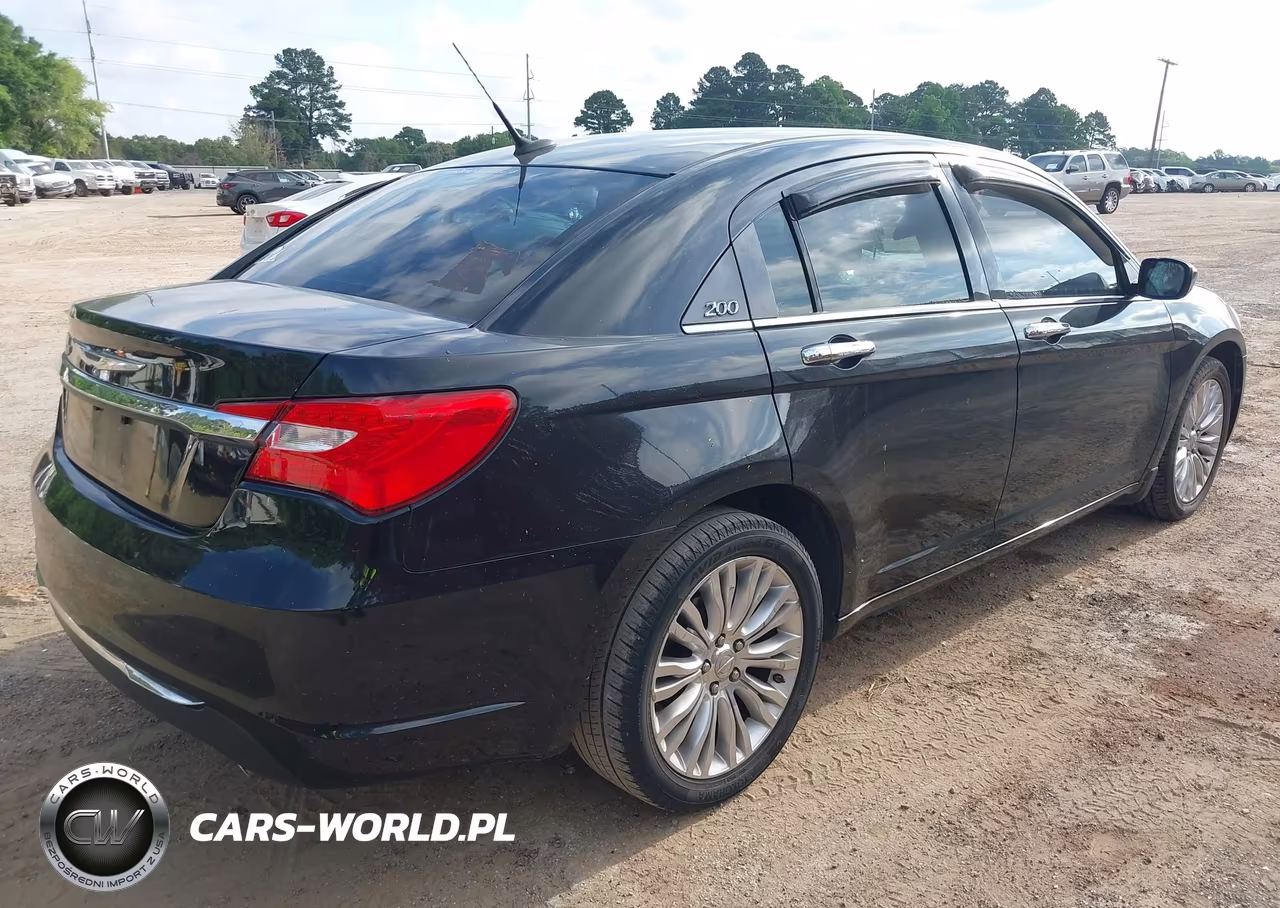 2011 Chrysler 200 Limited VIN:1C3BC2FG0BN520743 - 4
