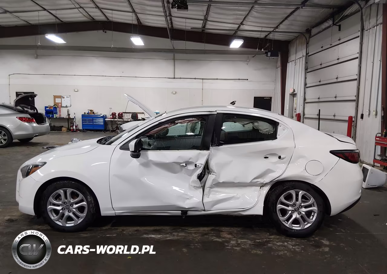 2016 Scion Ia VIN:3MYDLBZV1GY125304 - 14