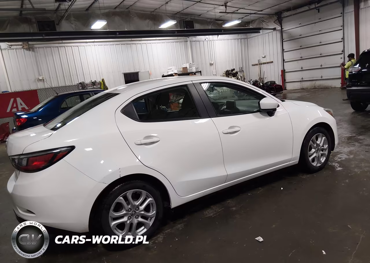 2016 Scion Ia VIN:3MYDLBZV1GY125304 - 4