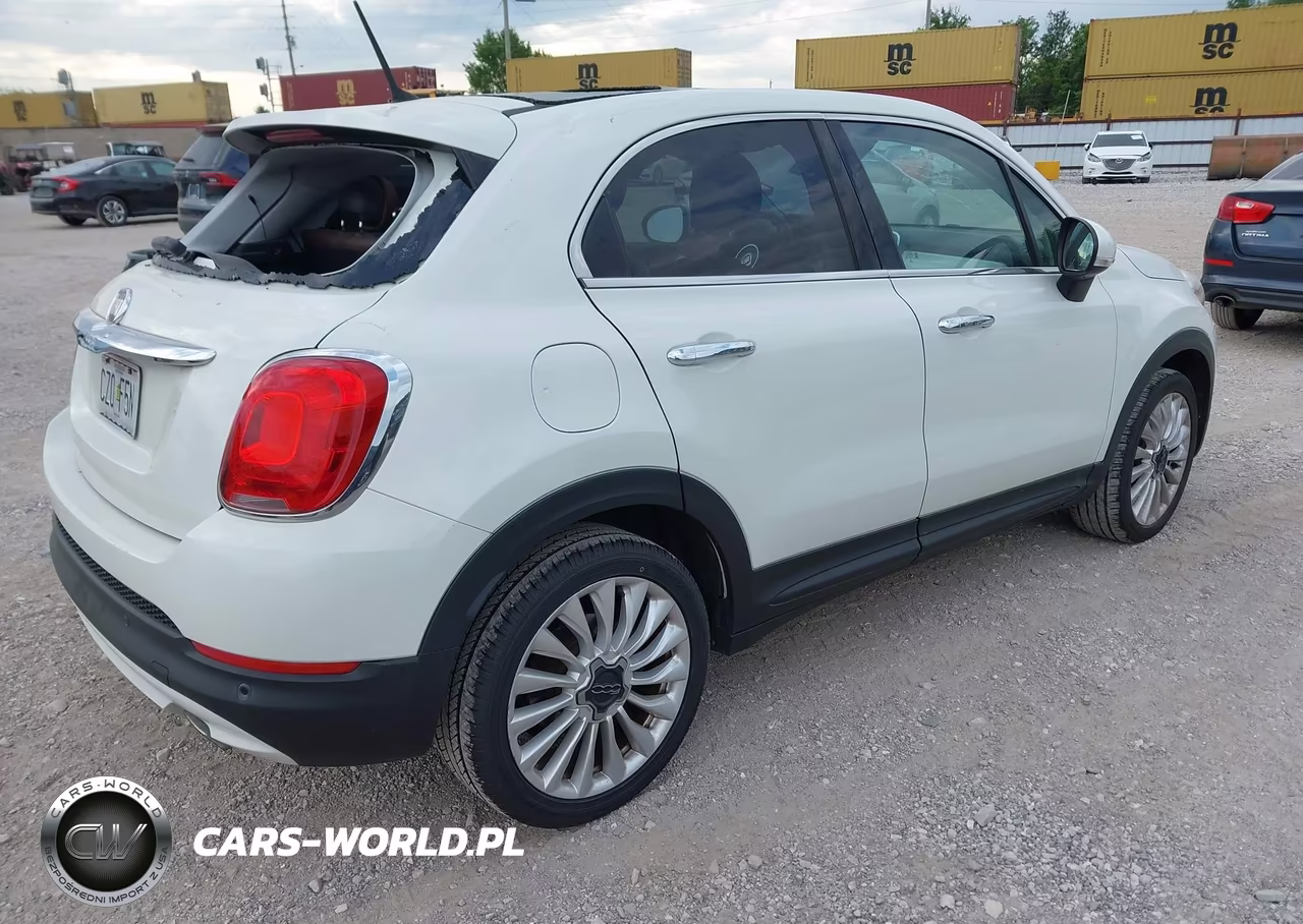 2016 Fiat 500X Lounge VIN:ZFBCFXDT8GP385028 - 4