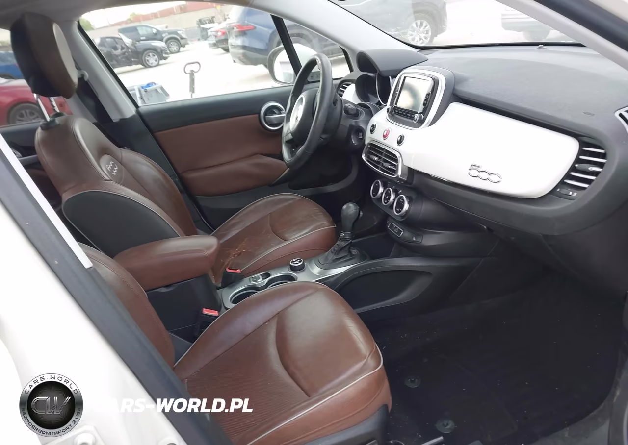 2016 Fiat 500X Lounge VIN:ZFBCFXDT8GP385028 - 5