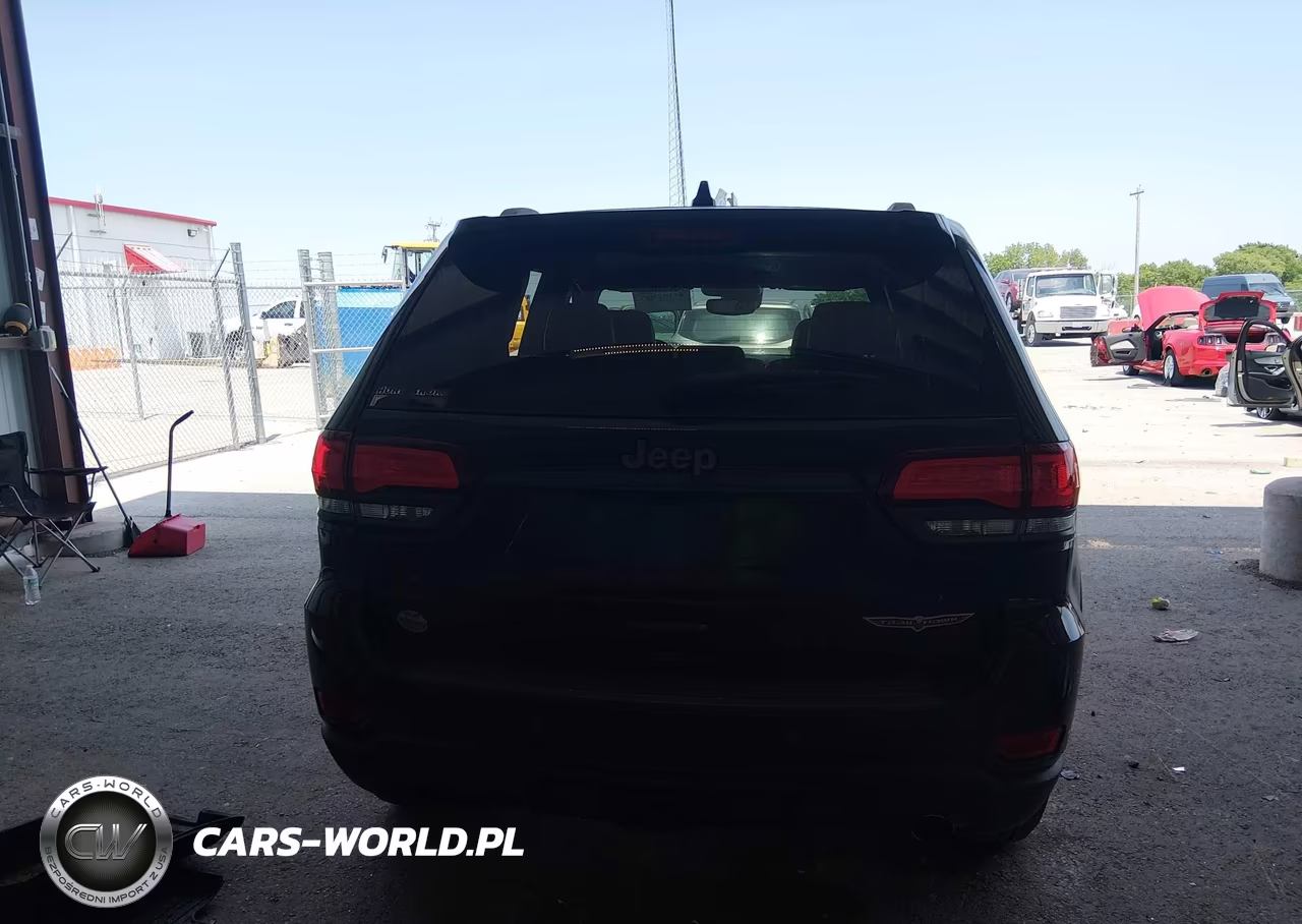 2018 Jeep Grand Cherokee Trailhawk 4X4 VIN:1C4RJFLG5JC268588 - 17