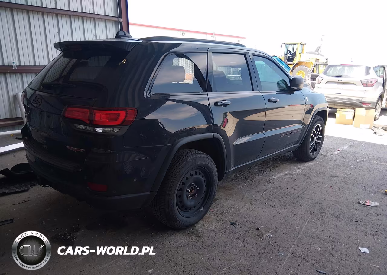 2018 Jeep Grand Cherokee Trailhawk 4X4 VIN:1C4RJFLG5JC268588 - 4