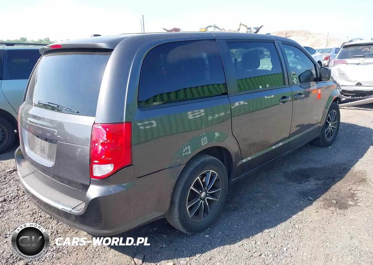 2018 Dodge Grand Caravan Gt VIN:2C4RDGEGXJR205519 - 4