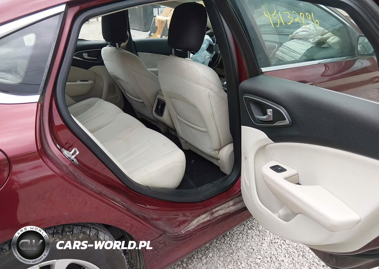 2015 Chrysler 200 Limited VIN:1C3CCCAB5FN543236 - 7