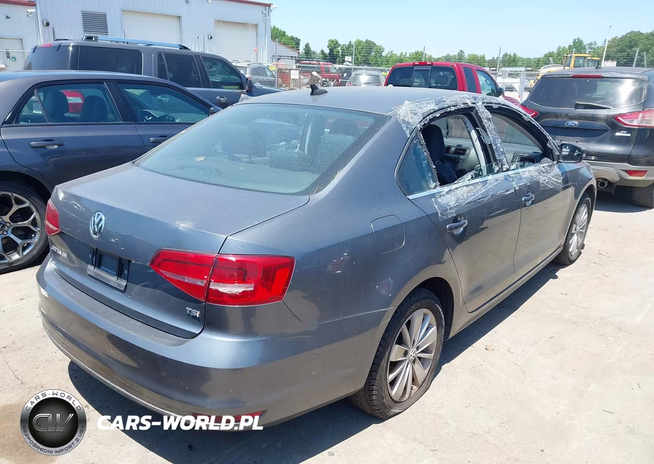 2015 Volkswagen Jetta 1.8T Se VIN:3VWD17AJ8FM233819 - 4