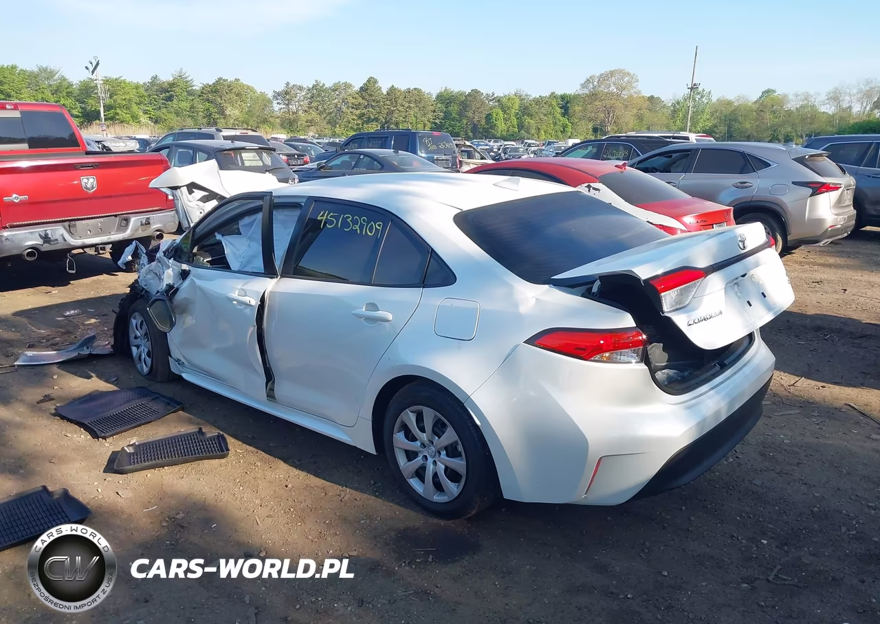 2026 Toyota Corolla Hybrid Hybrid Le VIN:JTDBCMFE3T3134417 - 3