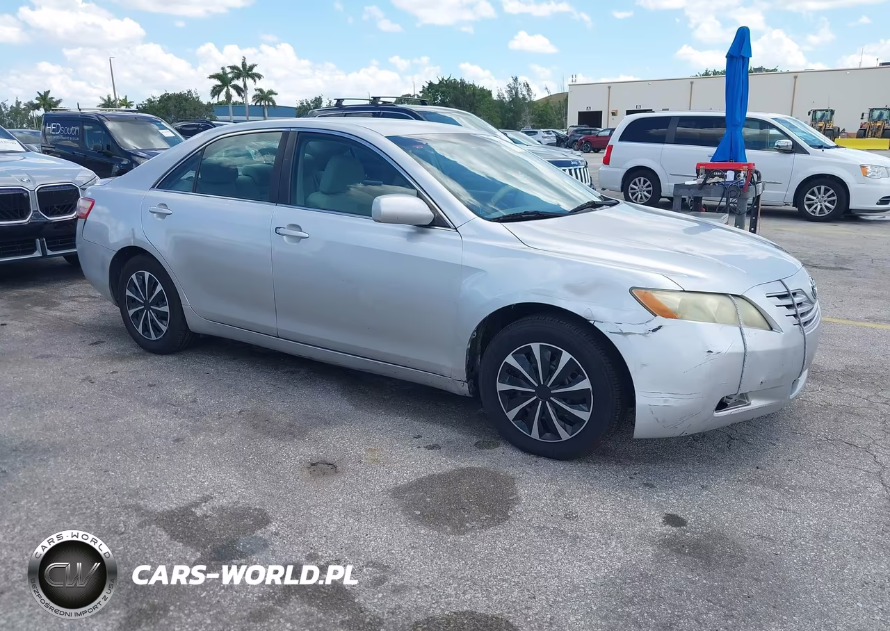 Główne zdjęcie 2009 Toyota Camry Le