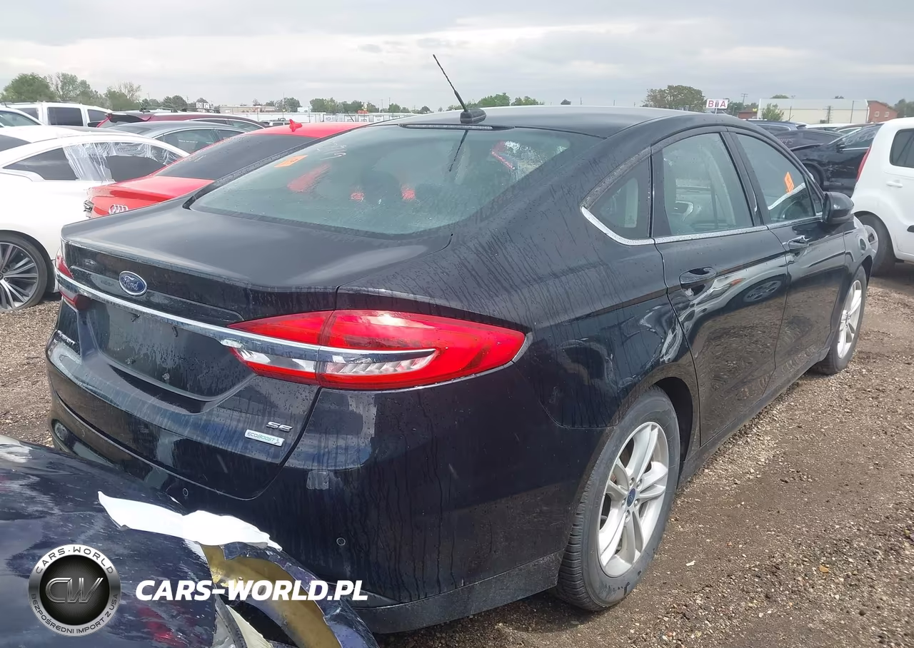 2018 Ford Fusion Se VIN:3FA6P0HD3JR279481 - 4