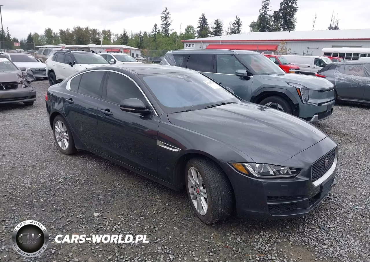 2018 Jaguar Xe 25T Premium – zdjęcie 1 z 18