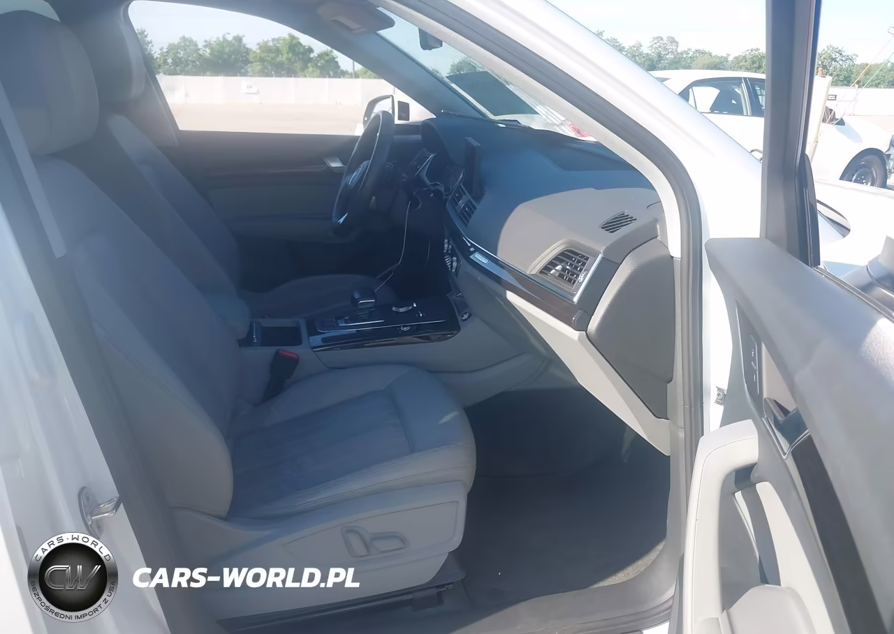 2019 Audi Q5 45 Premium VIN:WA1ANAFY3K2139209 - 5