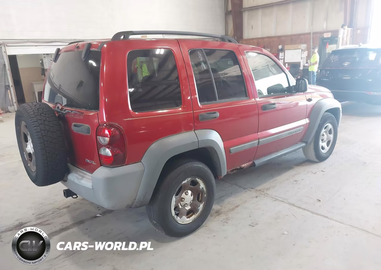 2005 Jeep Liberty Sport VIN:1J4GK48K05W694533 - 4