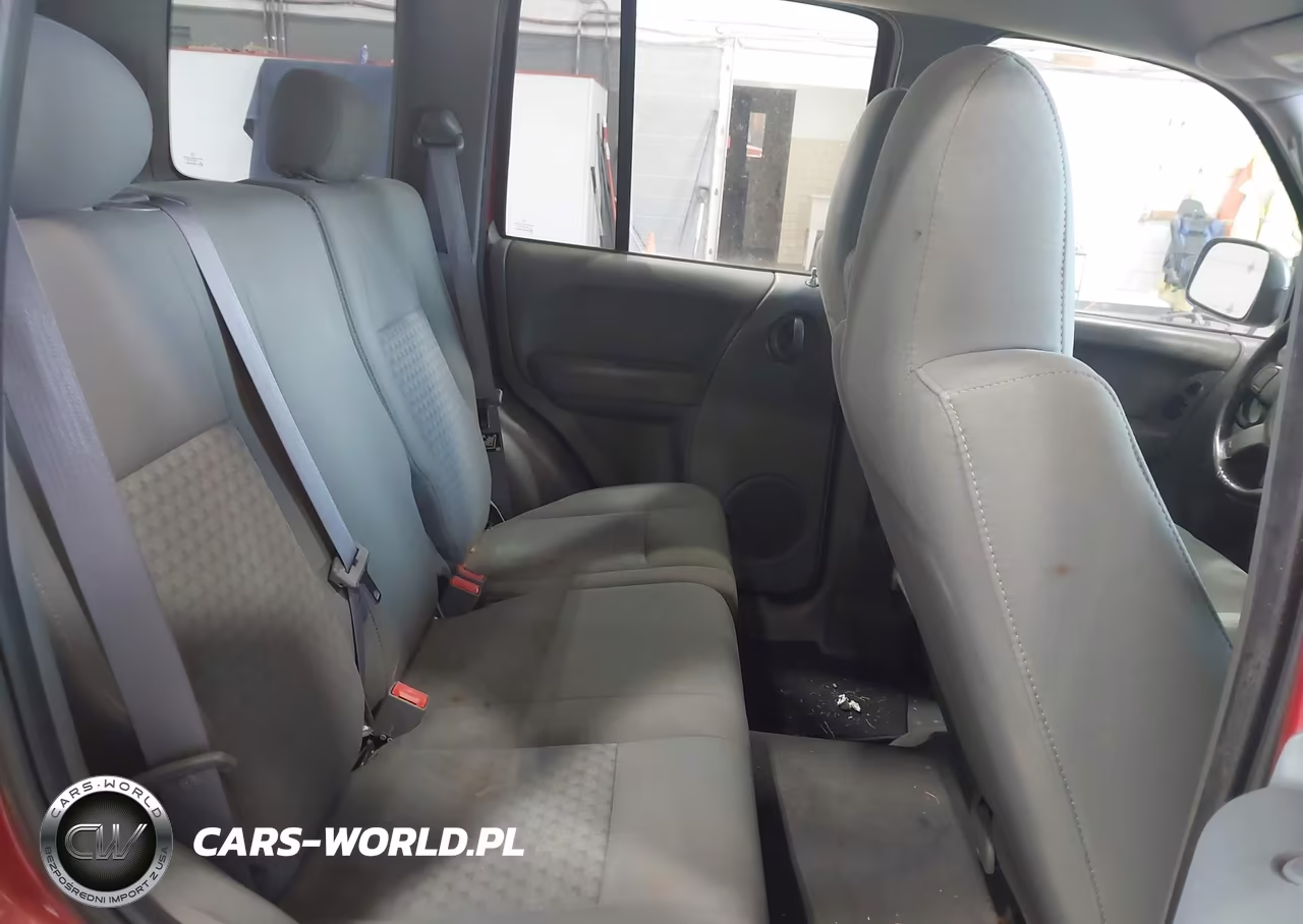 2005 Jeep Liberty Sport VIN:1J4GK48K05W694533 - 8