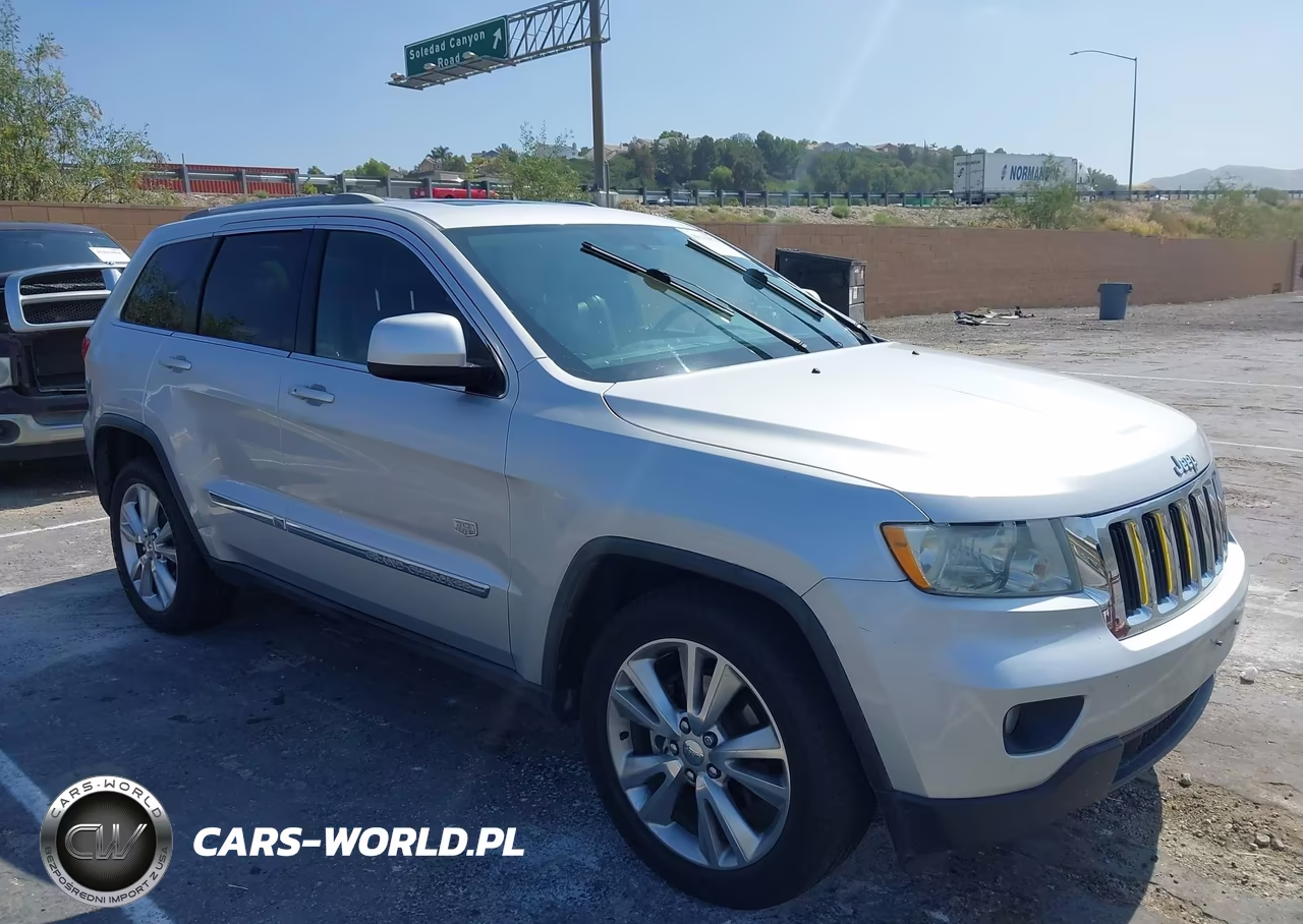 Główne zdjęcie 2011 Jeep Grand Cherokee Laredo