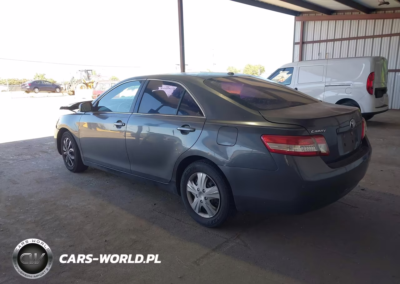 2010 Toyota Camry Le VIN:4T1BF3EK2AU029069 - 3