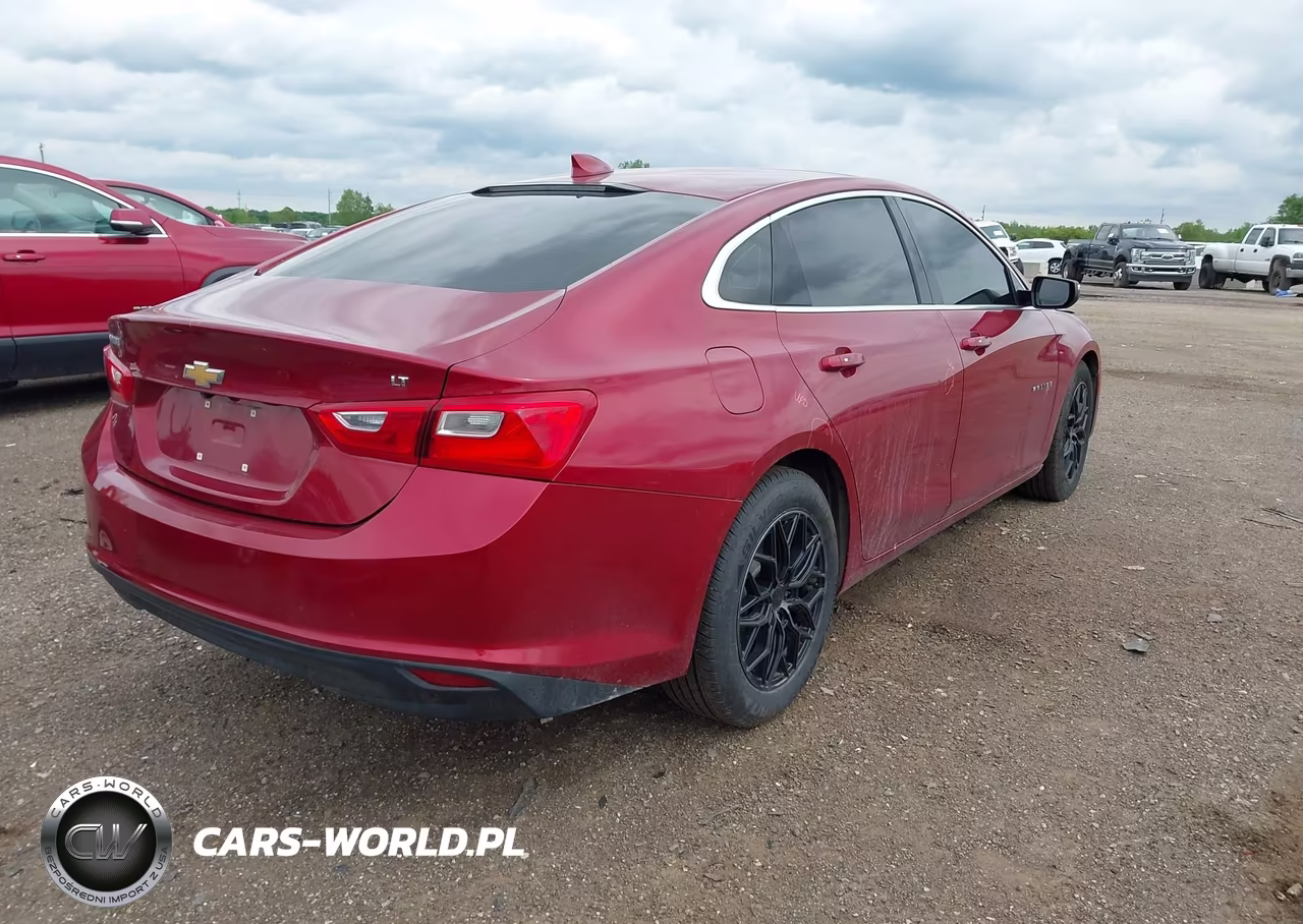 2018 Chevrolet Malibu Lt VIN:1G1ZD5STXJF277827 - 4