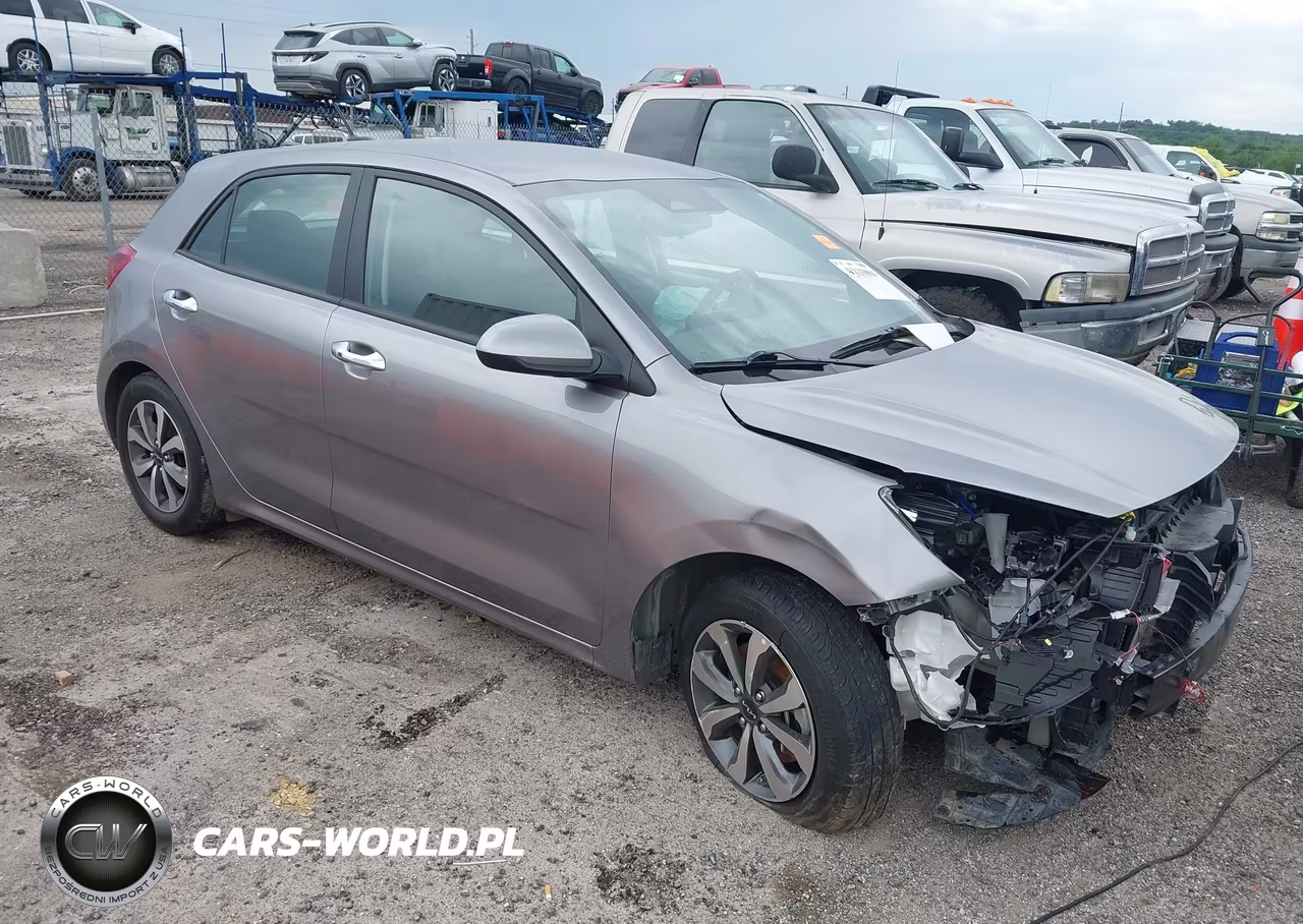 2023 Kia Rio 5-Door S – zdjęcie 1 z 15
