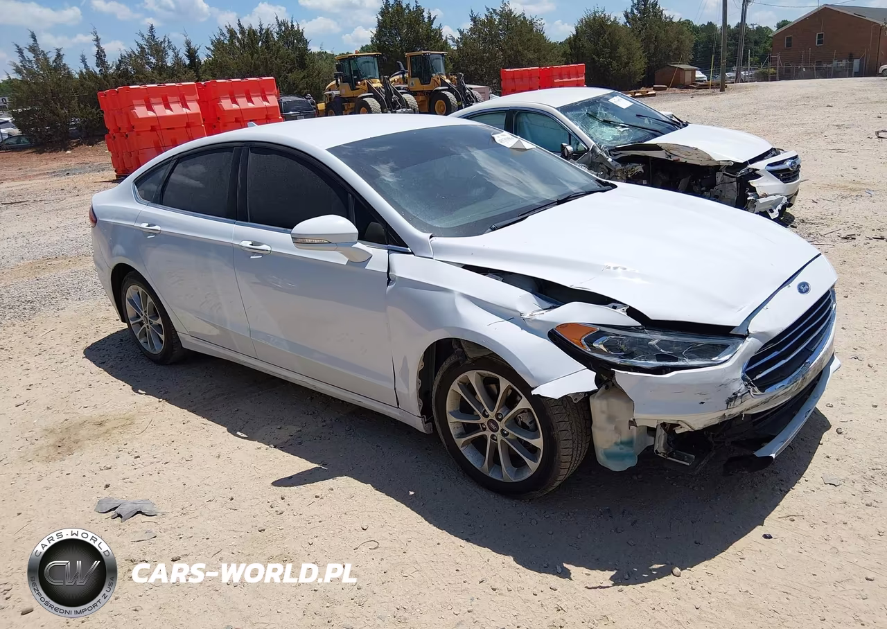 2020 Ford Fusion Hybrid Sel – zdjęcie 1 z 17