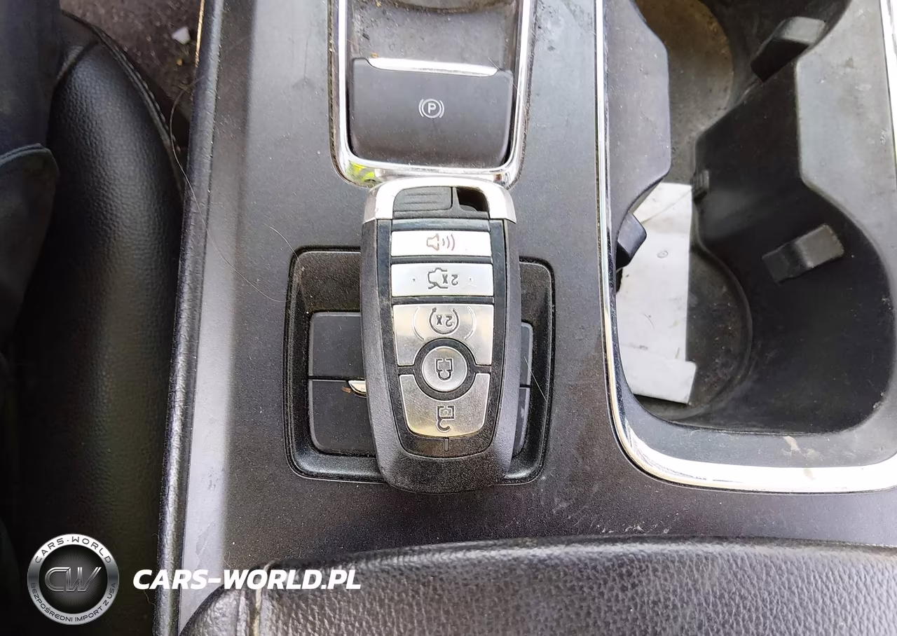2020 Ford Fusion Hybrid Sel VIN:3FA6P0MU8LR237025 - 11