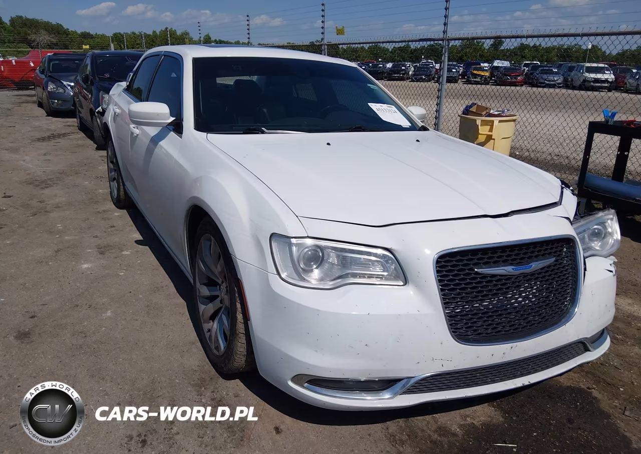 2018 Chrysler 300 Touring L – zdjęcie 1 z 16