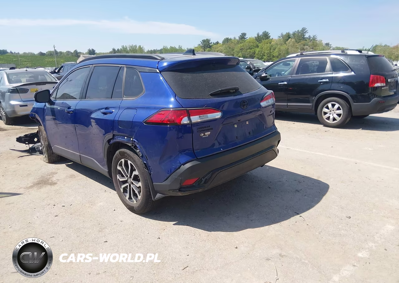 2025 Toyota Corolla Cross Hybrid Se VIN:7MUFBABGXSV076173 - 3