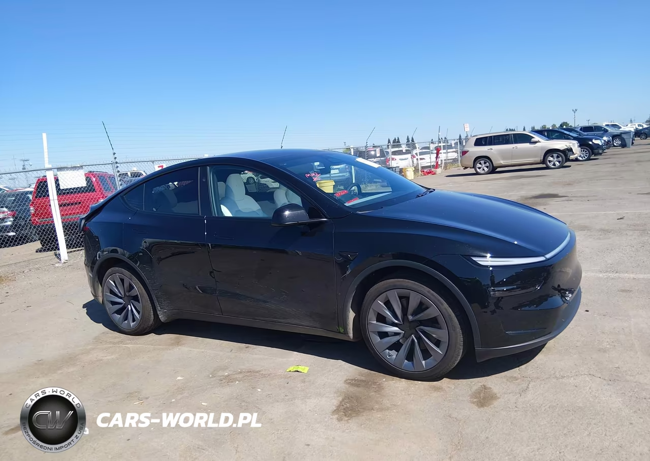 2026 Tesla Model Y All-Wheel Drive-Long Range Launch Series-Premium All-Wheel Drive VIN:7SAYGDEE8TF605399 - 13
