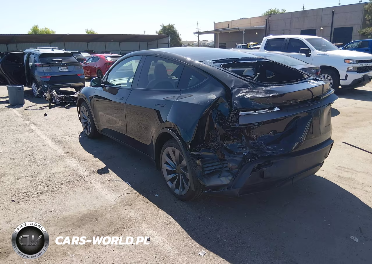 2026 Tesla Model Y All-Wheel Drive-Long Range Launch Series-Premium All-Wheel Drive VIN:7SAYGDEE8TF605399 - 3
