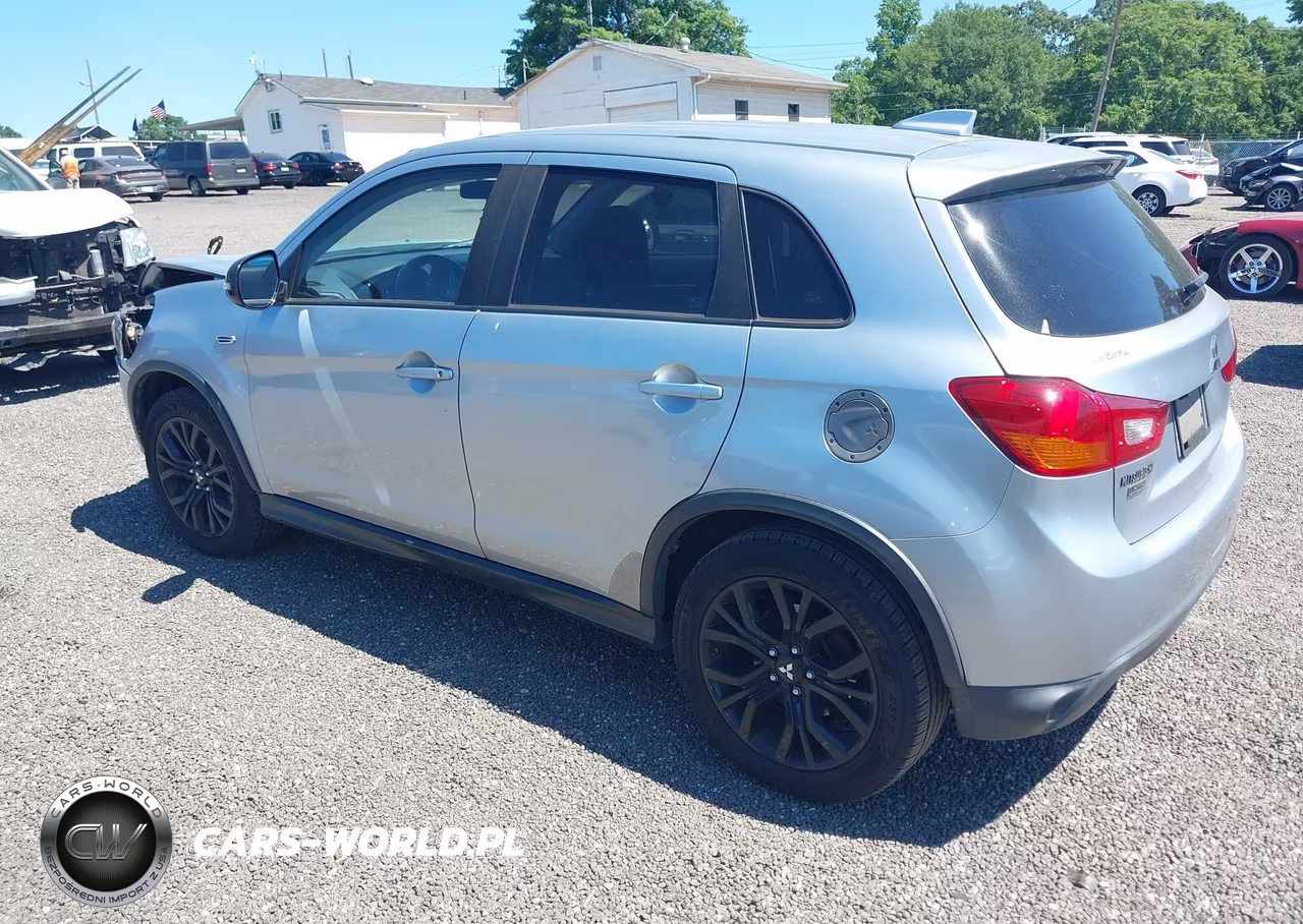 2017 Mitsubishi Outlander Sport 2.0 Le VIN:JA4AP3AU8HZ033140 - 3