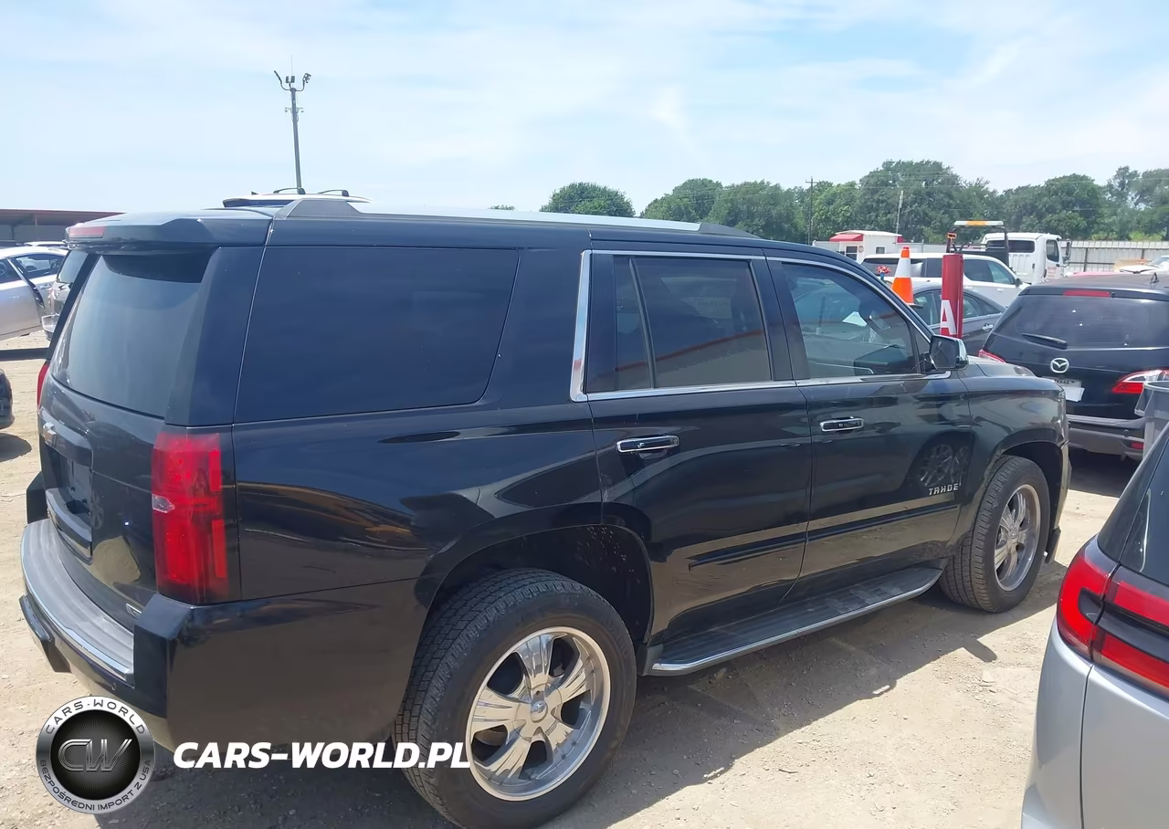 2018 Chevrolet Tahoe Premier VIN:1GNSCCKC4JR244716 - 13