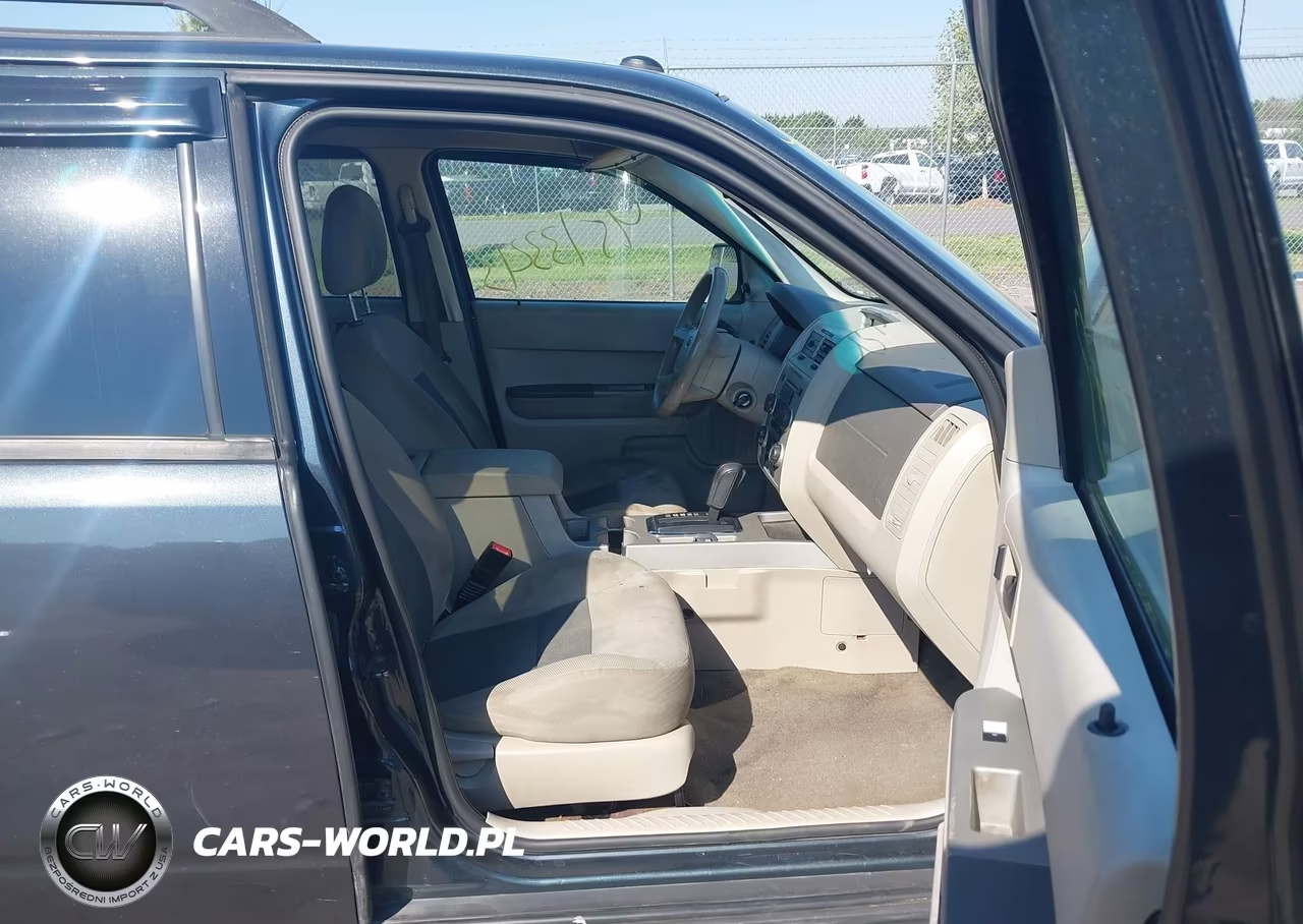 2008 Ford Escape Xlt VIN:1FMCU03188KD76186 - 5