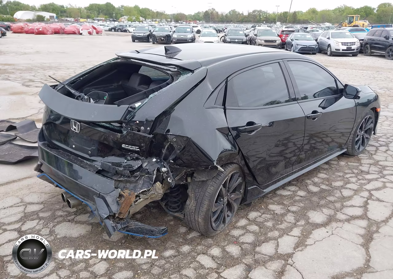 2018 Honda Civic Sport Touring VIN:SHHFK7H91JU220488 - 4