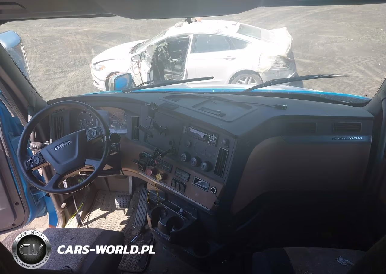 2019 Freightliner New Cascadia 126 VIN:1FUJHHDR0KLKL9708 - 20