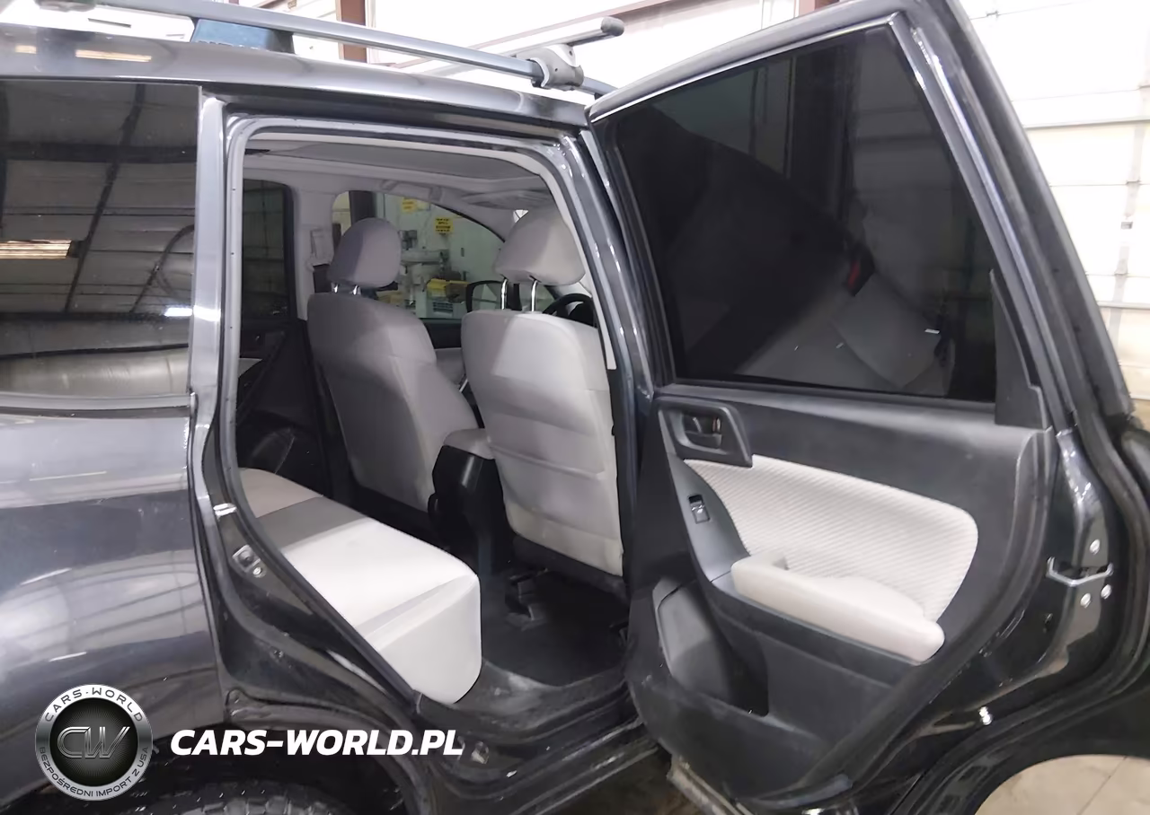 2018 Subaru Forester 2.5I Premium VIN:JF2SJAGC9JH448608 - 8