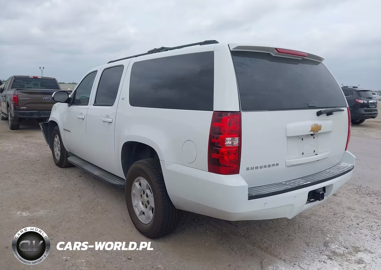 2014 Chevrolet Suburban 1500 Lt VIN:1GNSCJE02ER133108 - 3