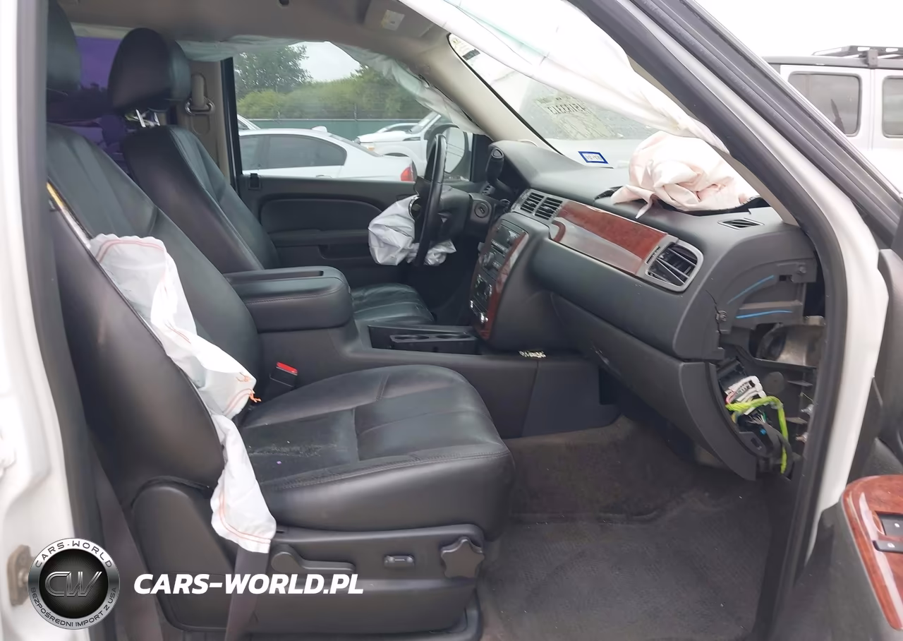 2014 Chevrolet Suburban 1500 Lt VIN:1GNSCJE02ER133108 - 5
