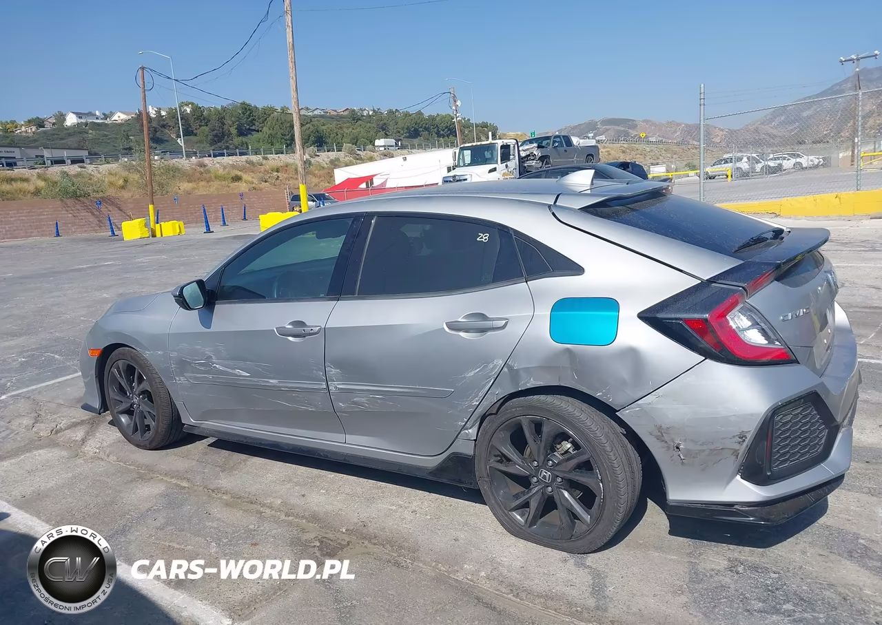 2018 Honda Civic Sport Touring VIN:SHHFK7H99JU414704 - 14