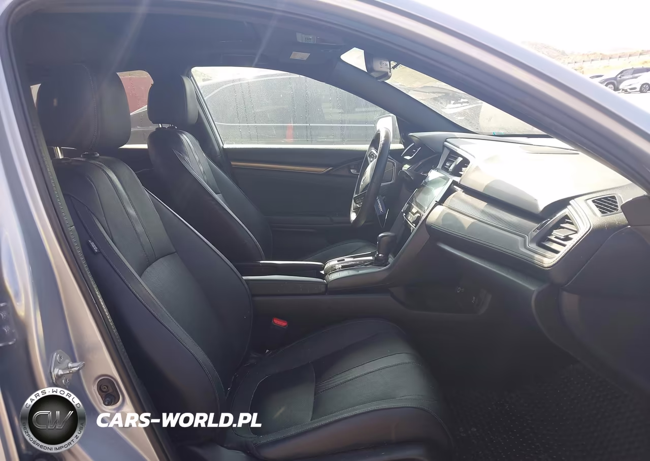 2018 Honda Civic Sport Touring VIN:SHHFK7H99JU414704 - 5