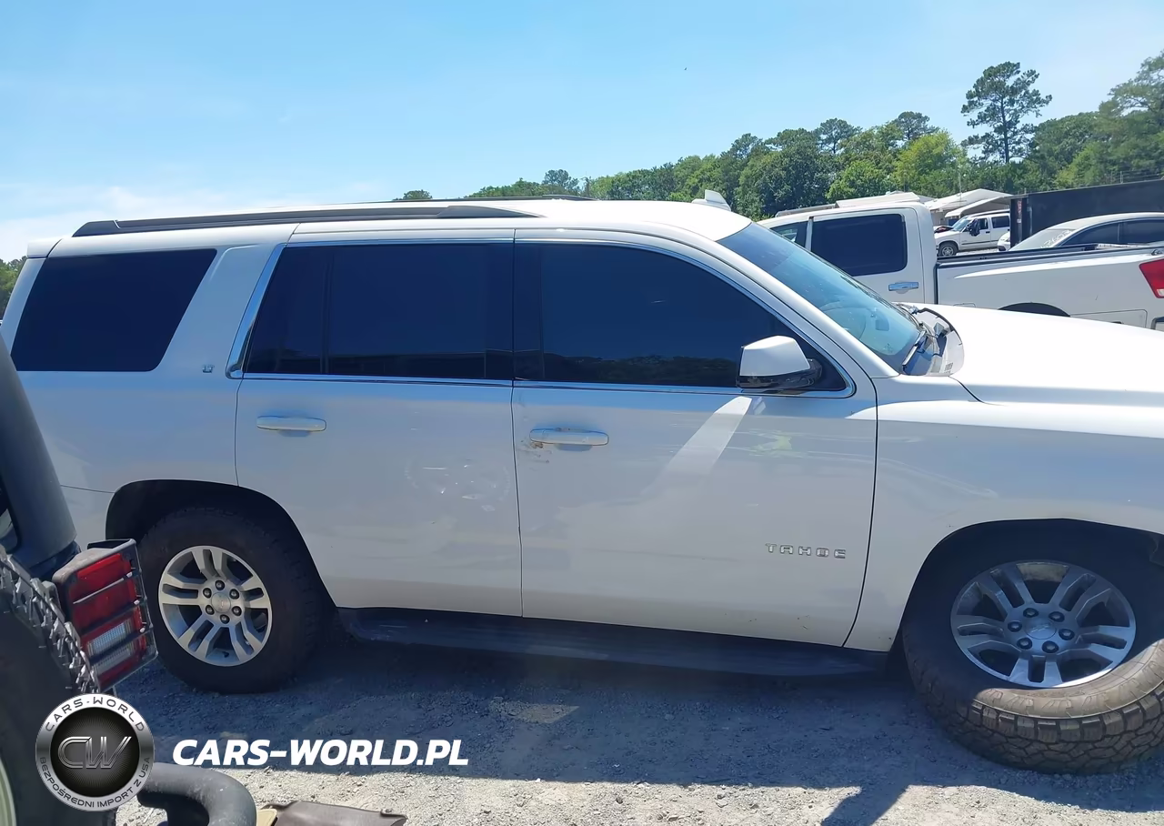 2019 Chevrolet Tahoe Lt VIN:1GNSCBKC4KR408560 - 13