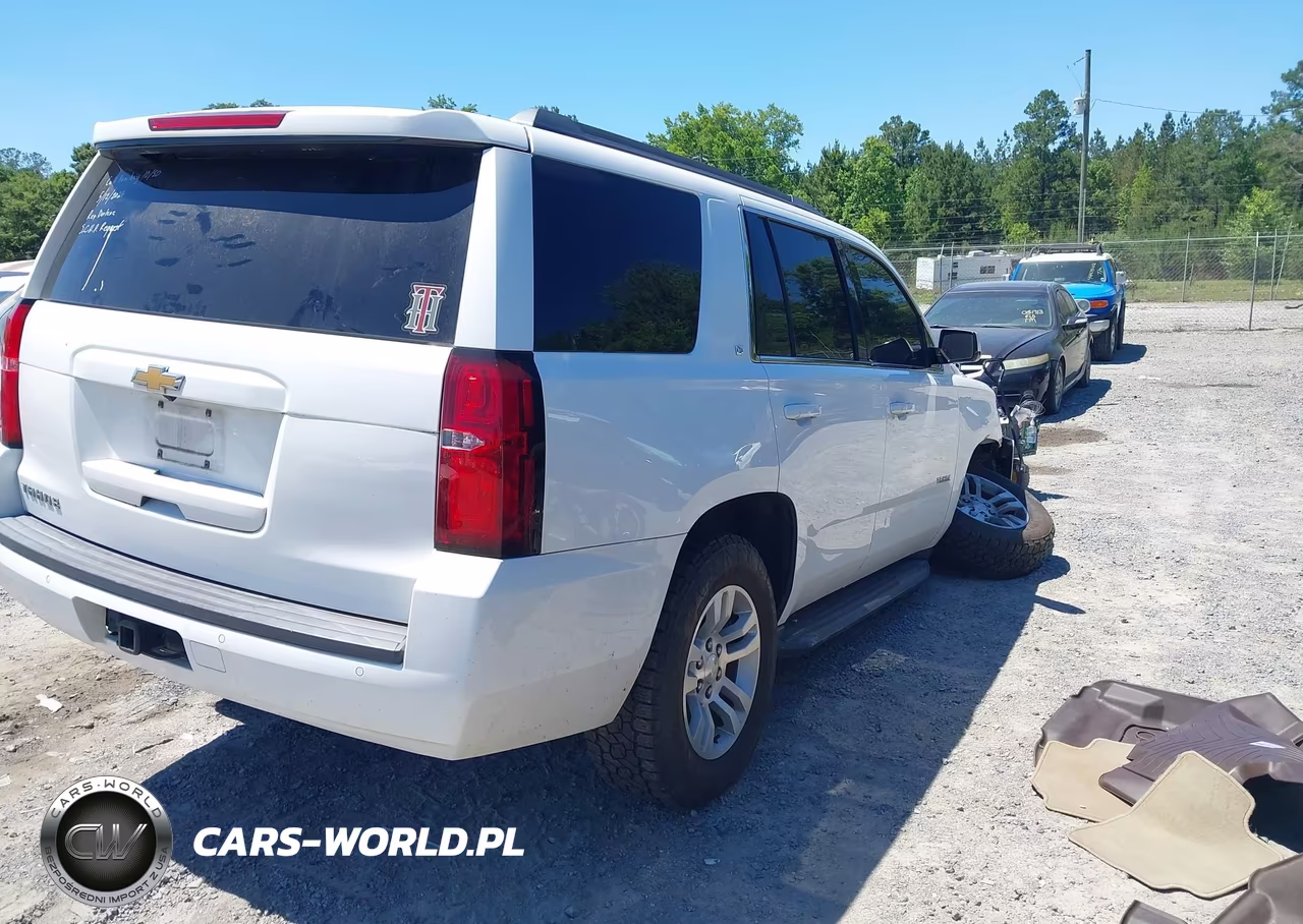 2019 Chevrolet Tahoe Lt VIN:1GNSCBKC4KR408560 - 4