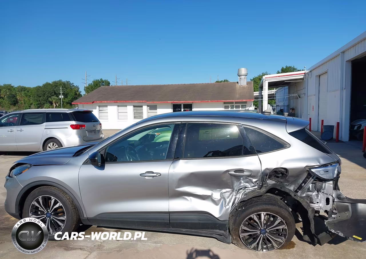 2021 Ford Escape Se Hybrid VIN:1FMCU0BZ0MUA09756 - 14