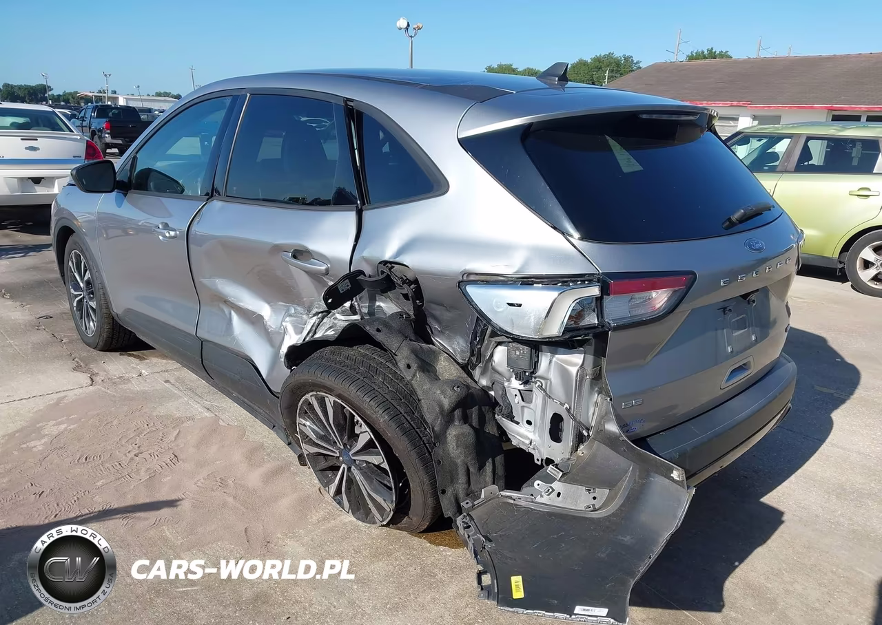 2021 Ford Escape Se Hybrid VIN:1FMCU0BZ0MUA09756 - 3