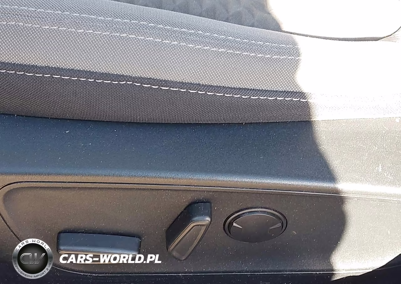 2021 Ford Escape Se Hybrid VIN:1FMCU0BZ0MUA09756 - 9