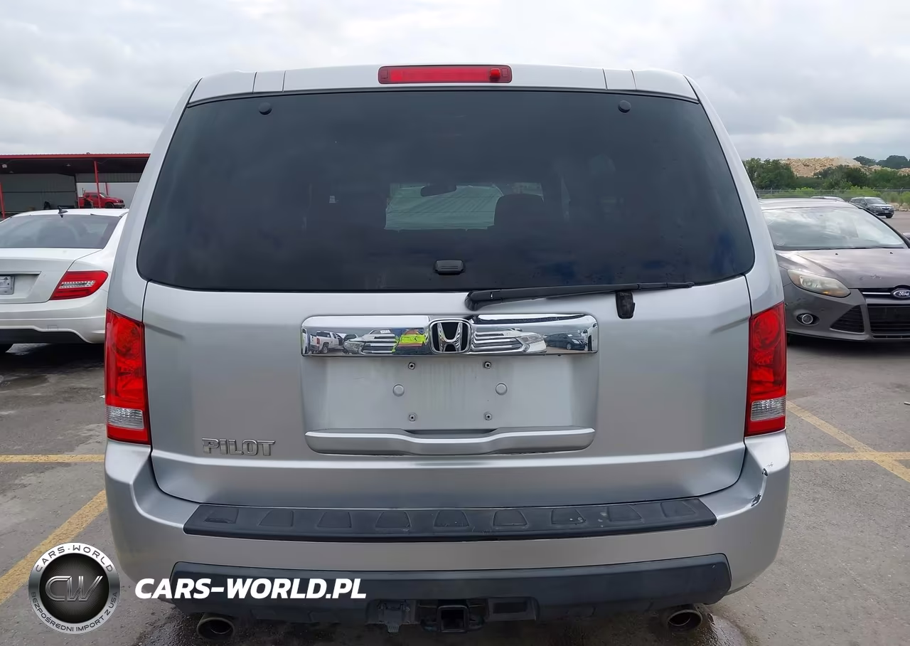 2011 Honda Pilot Lx VIN:5FNYF3H2XBB053169 - 16