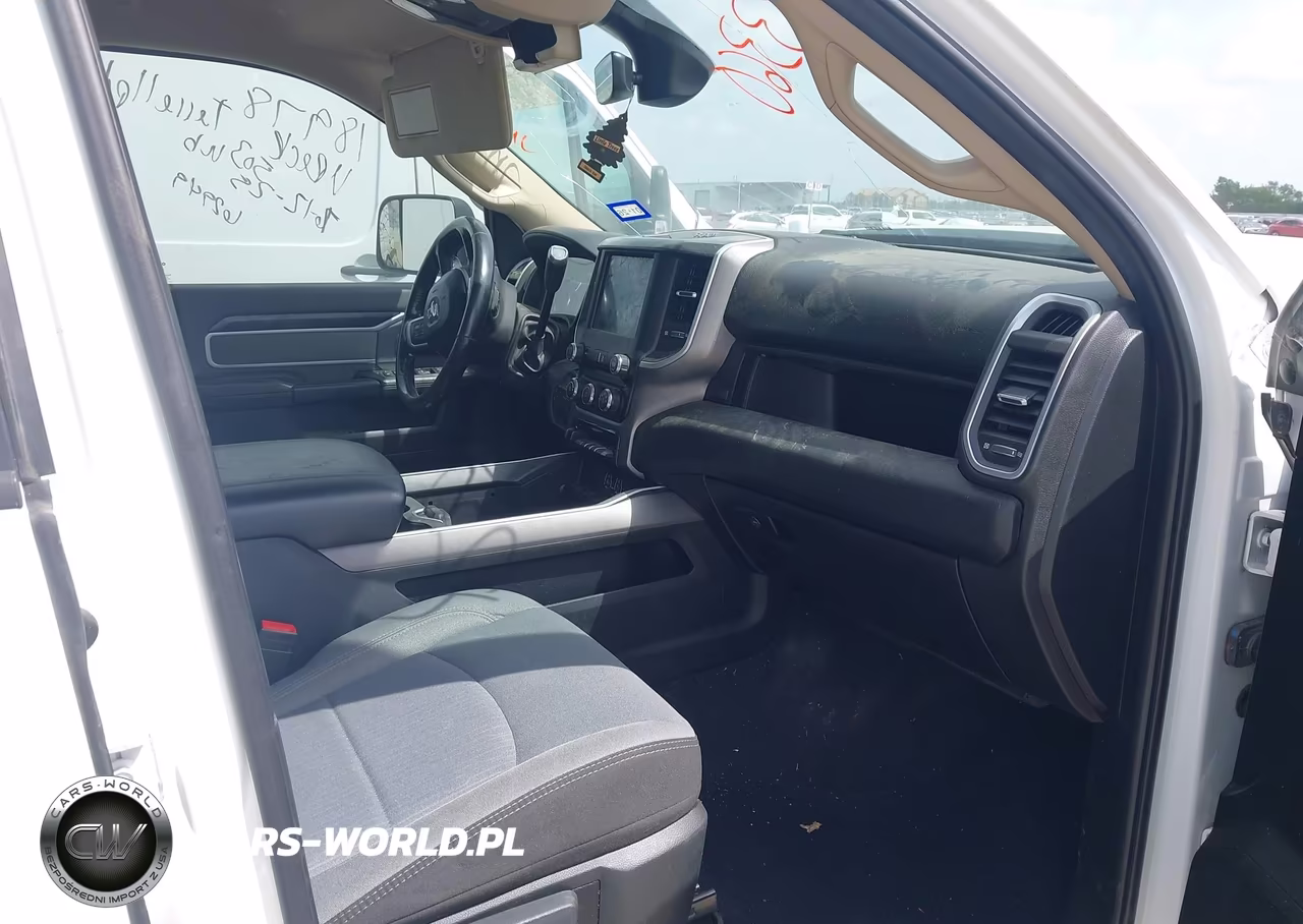 2019 Ram 3500 Big Horn 4X4 8' Box VIN:3C63R3HL5KG610162 - 6